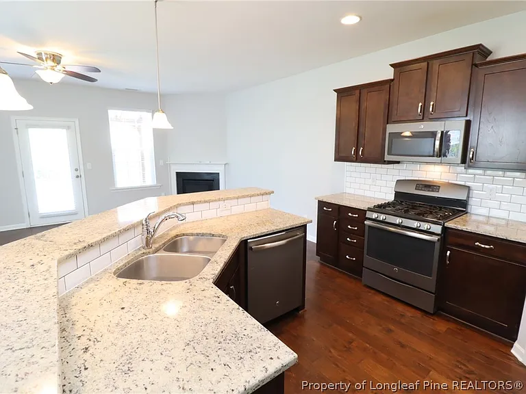 408 Starkey St — Photo 16