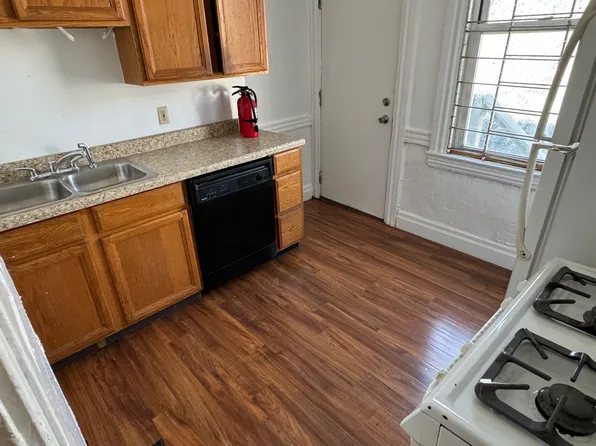 10 Melba Pl, Pittsburgh, PA 15213