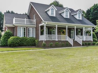 4303 Shaw Farm Cir, Greensboro, NC 27406