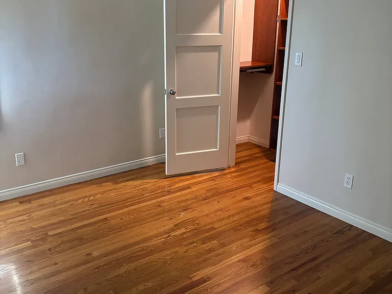2625 Cedar St — Photo 12