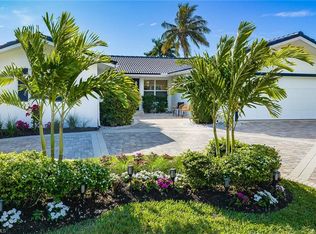 1380 Dolphin Rd, Naples, FL 34102