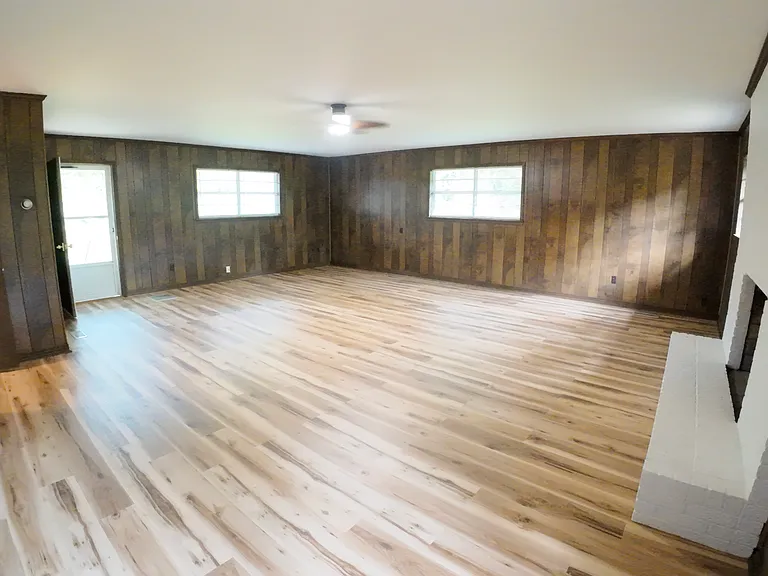 110 Willow Dr — Photo 28