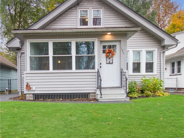 195 Dorking Rd, Rochester, NY 14610