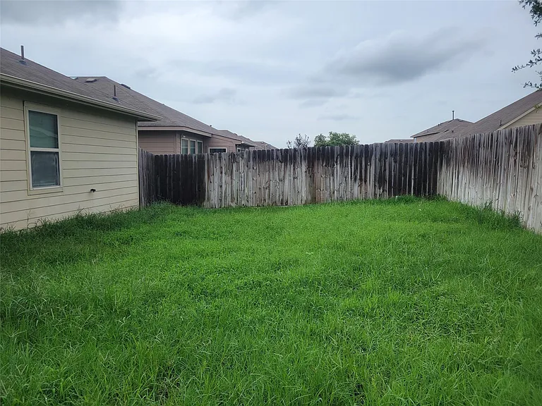 5426 Floral Valley Ln — Photo 25