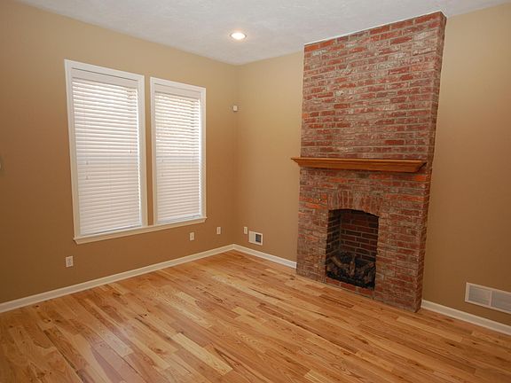 Living Room with gas fireplace