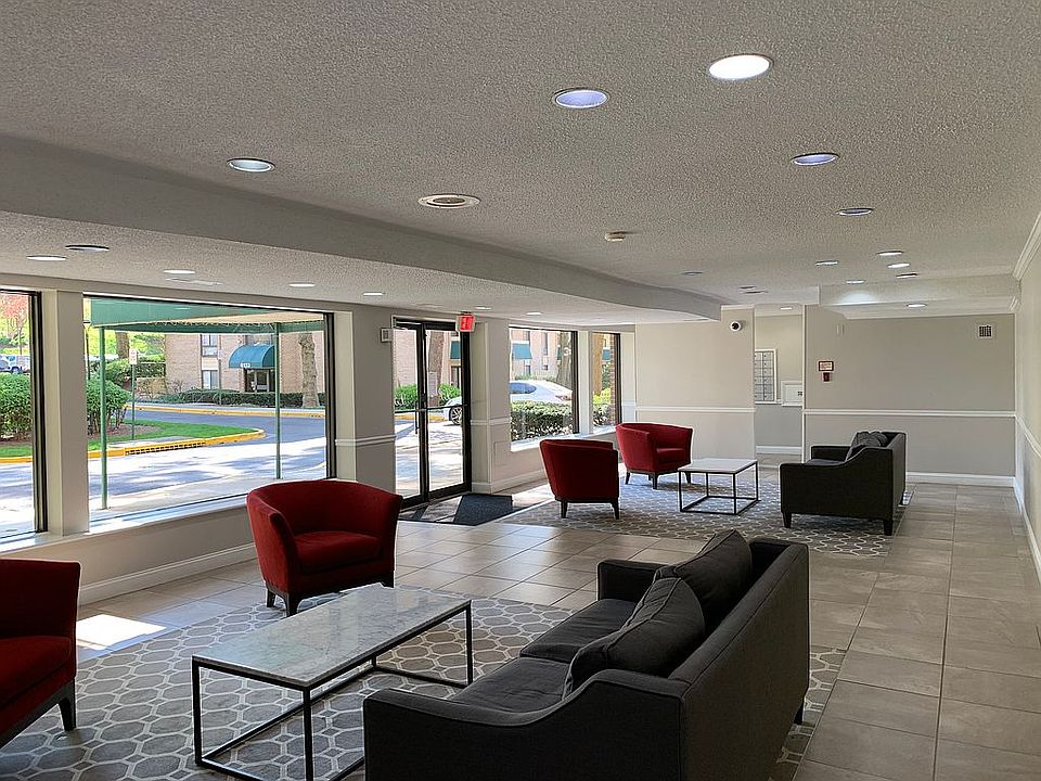 Lobby and Mail 