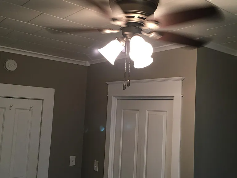 Middle Bedroom