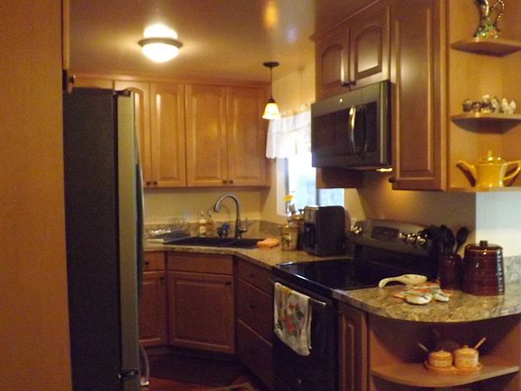3rd image of 22108 37th Ave W