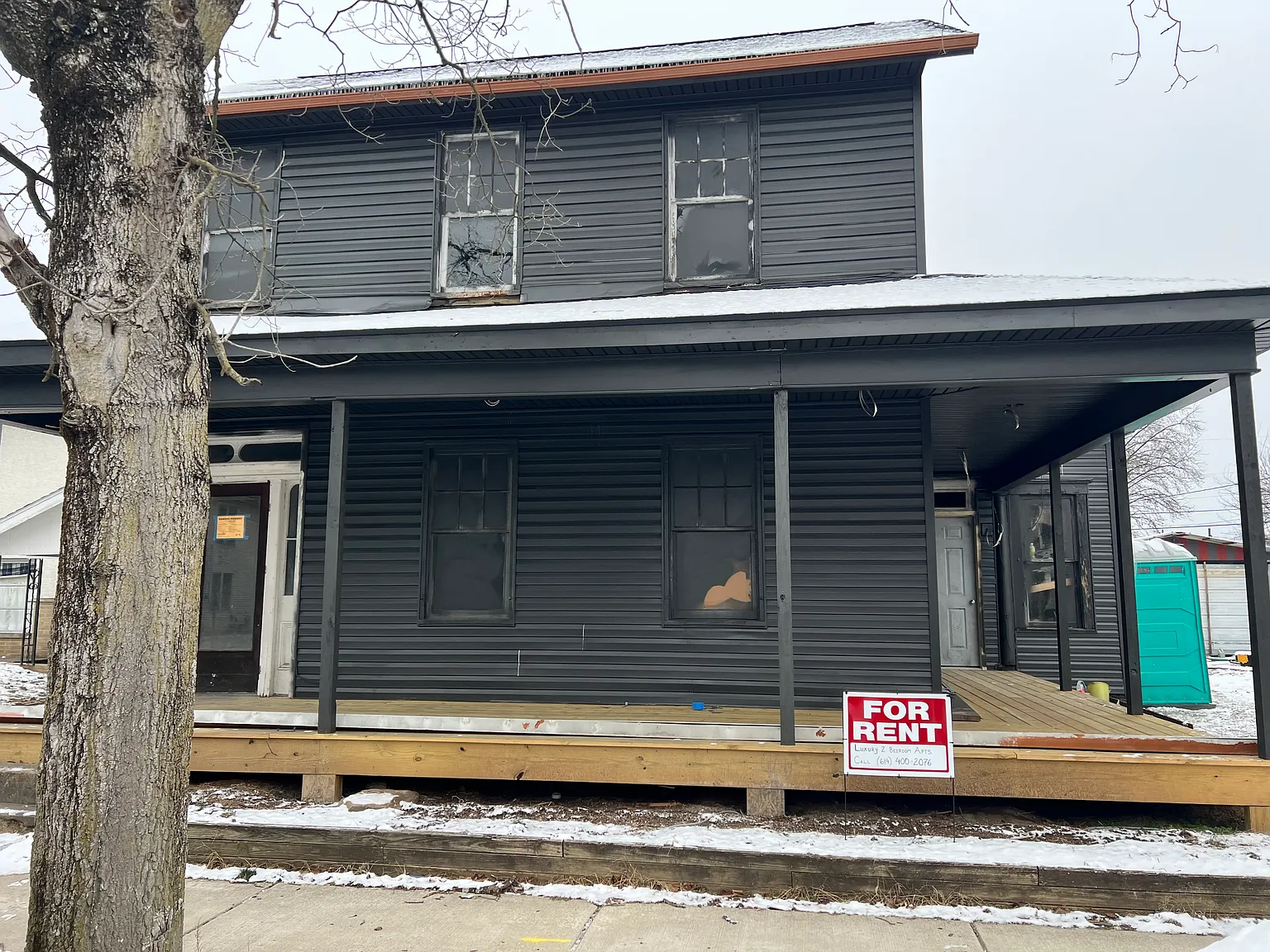210 N Walnut (B) — Photo 1