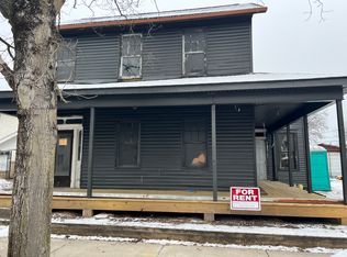 210 N Walnut St, Logan, OH 43138