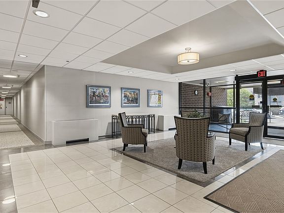 2nd image of 750 Washington Rd APT 207