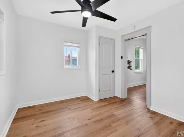 4601 Ray Ave, Saint Louis, MO 63116
