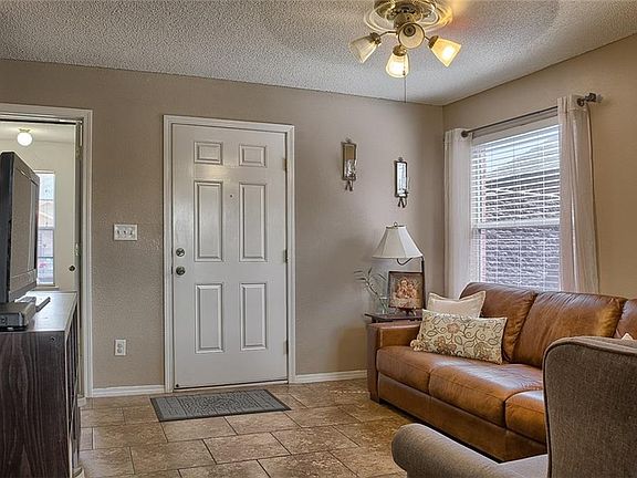 4th image of 12412 Tierra Mesa Ct