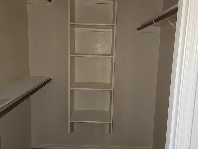 3331 E Bermuda St — Photo 5