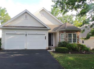 94 Glenmoor Cir S, Easton, PA 18045