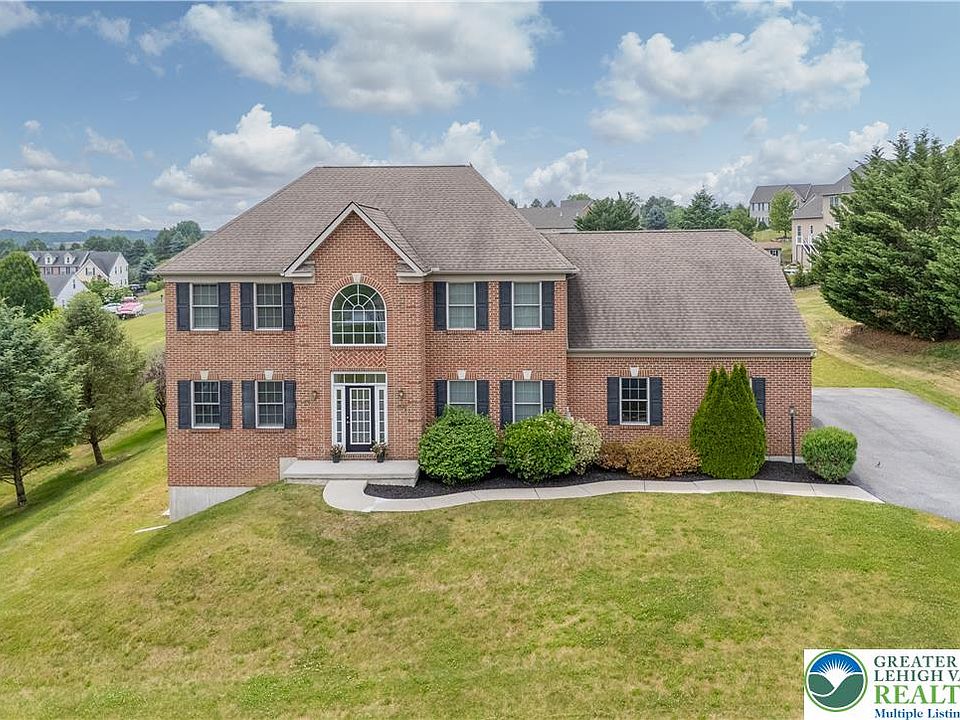 1st image of 5520 Skyline Dr