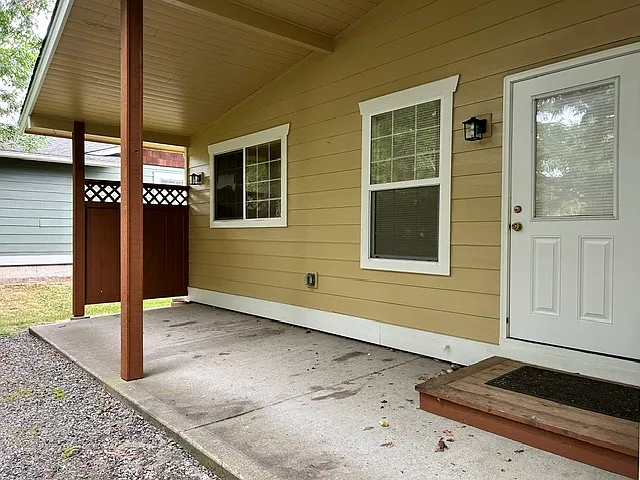 3 bed, 1400 sqft, $2,695 — Photo 3