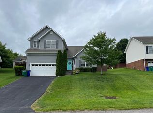 210 Meadow Dr NW, Christiansburg, VA 24073