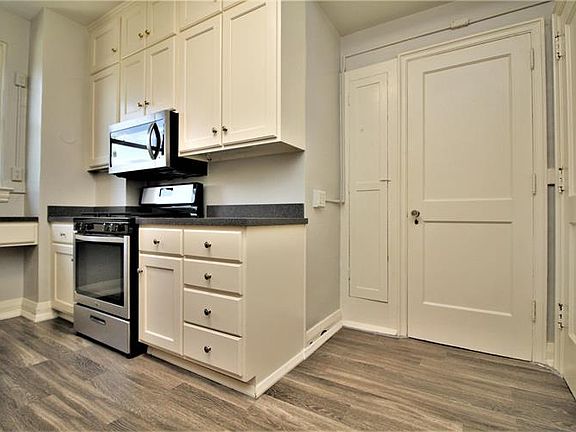 5th image of 2140 Bonnycastle Ave APT 3B