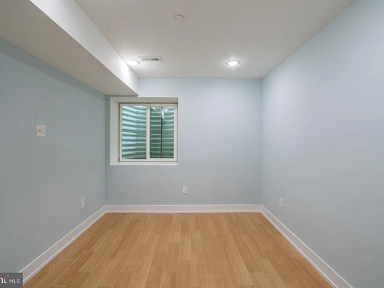1220 N Lecount St #A — Photo 14