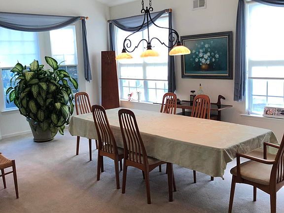4th image of 191 Enclave Blvd