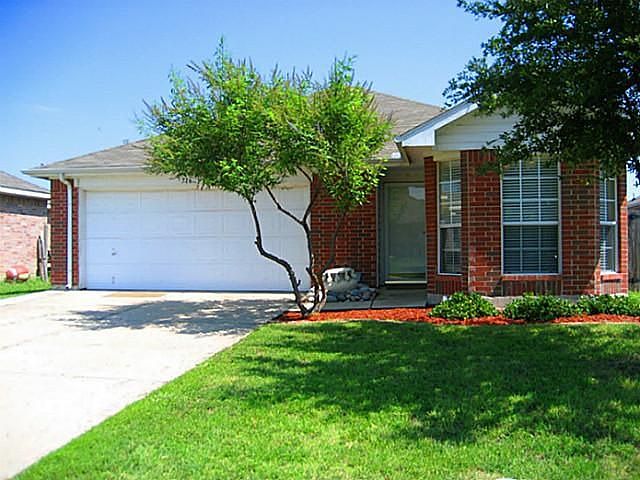 1st image of 716 Cooper Ln