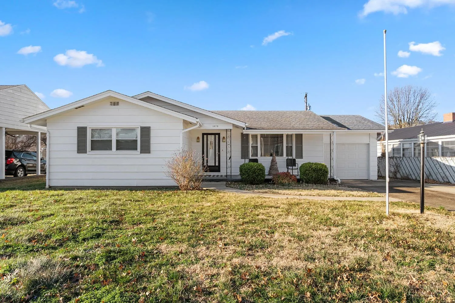 1675 Christopher Rd photo 1