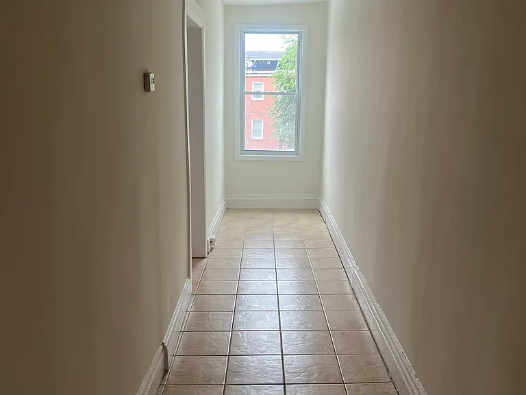 1404 Madison Ave #3 — Photo 9