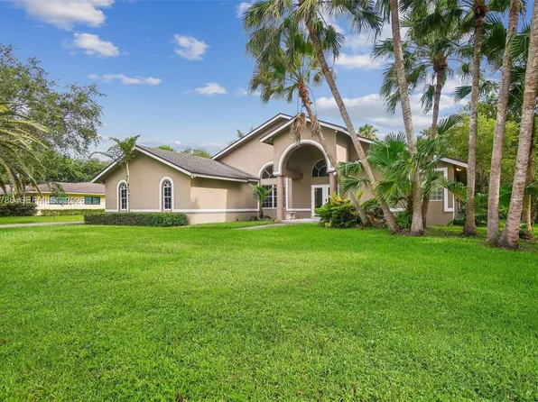 14591 SW 23rd St, Davie, FL 33325