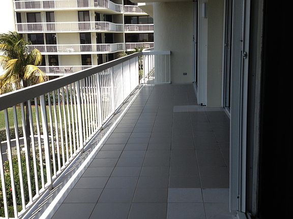 2nd image of 3300 S Ocean Blvd APT 306S