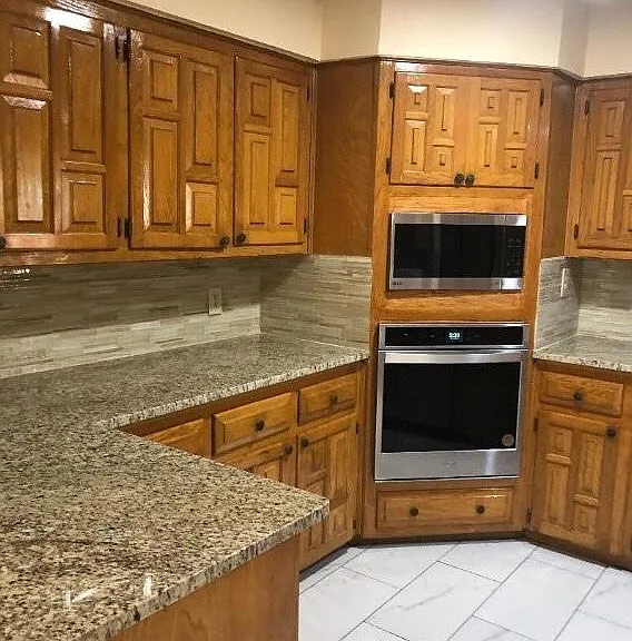 222 Syracuse Pl — Photo 3