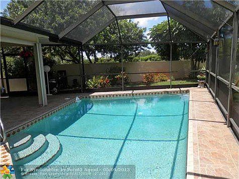 2nd image of 636 Hollows Cir