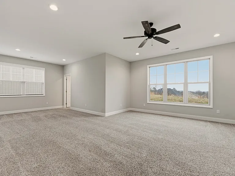 9924 Winding Hill Ln — Photo 12