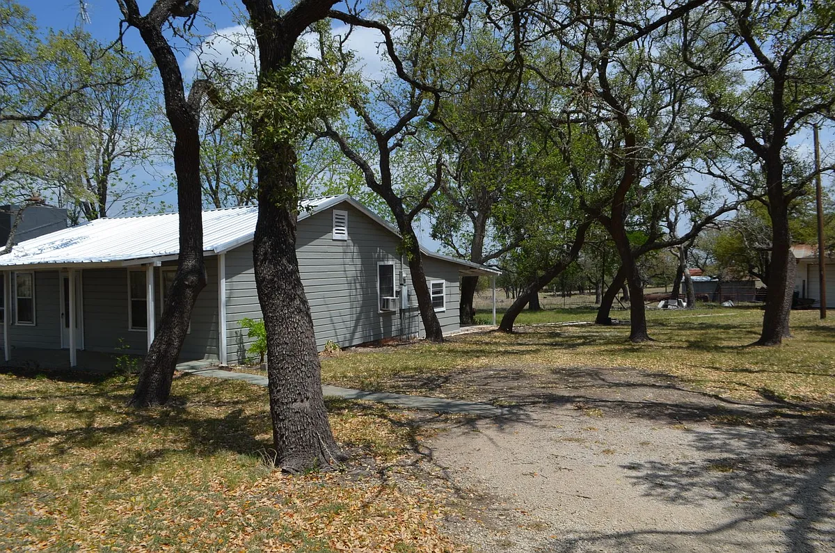 Building Photo - 7601 FM 1690