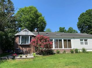 1142 Guernseytown Rd, Watertown, CT 06795