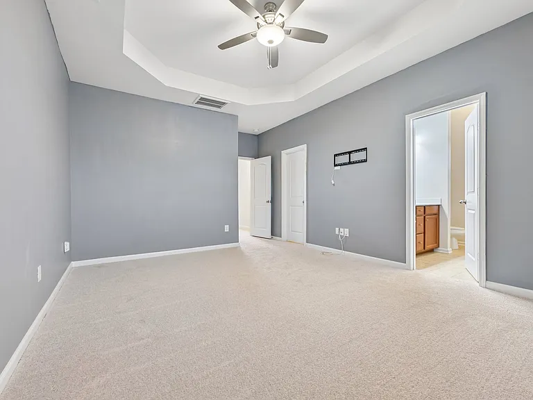 7213 Ladbrooke St — Photo 8