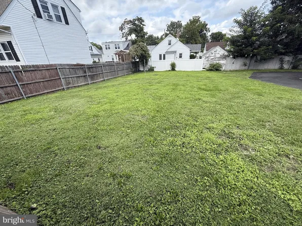 409 W Summit Ave, Wilmington, DE 19804