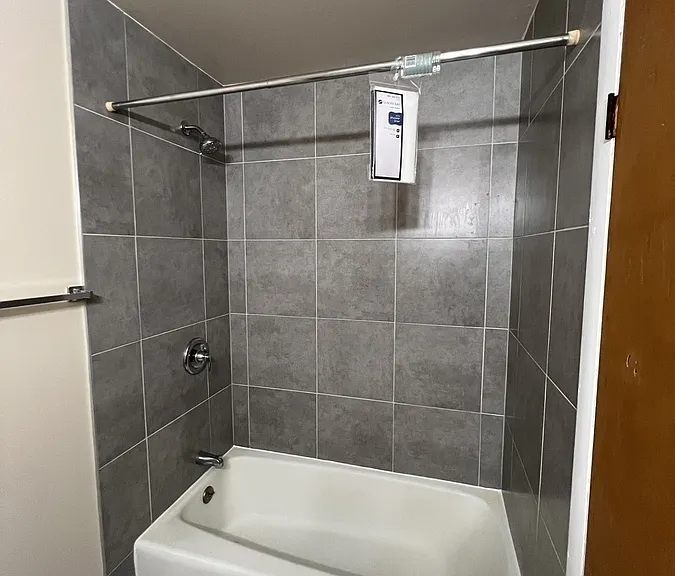 239 N Lake St #6 — Photo 8