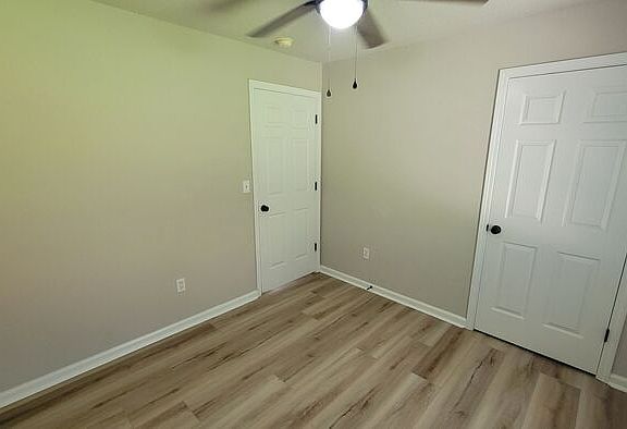 4th image of 1008 Autumn Leaf Ln