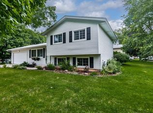 3730 Dallas Ln N, Plymouth, MN 55447