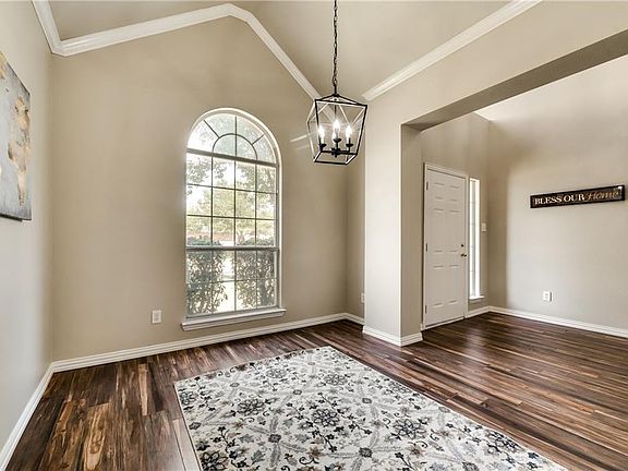 3rd image of 45 Creekside Dr