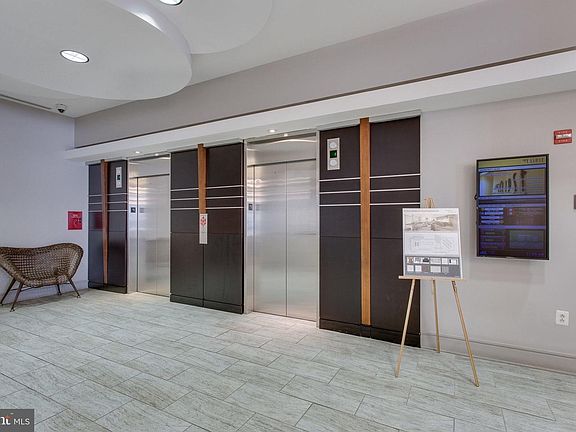 3rd image of 3650 S Glebe Rd Unit 442