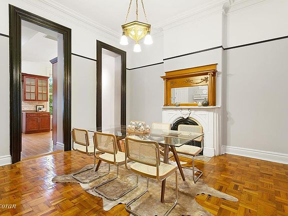 4th image of 127 Saint James Pl APT 1