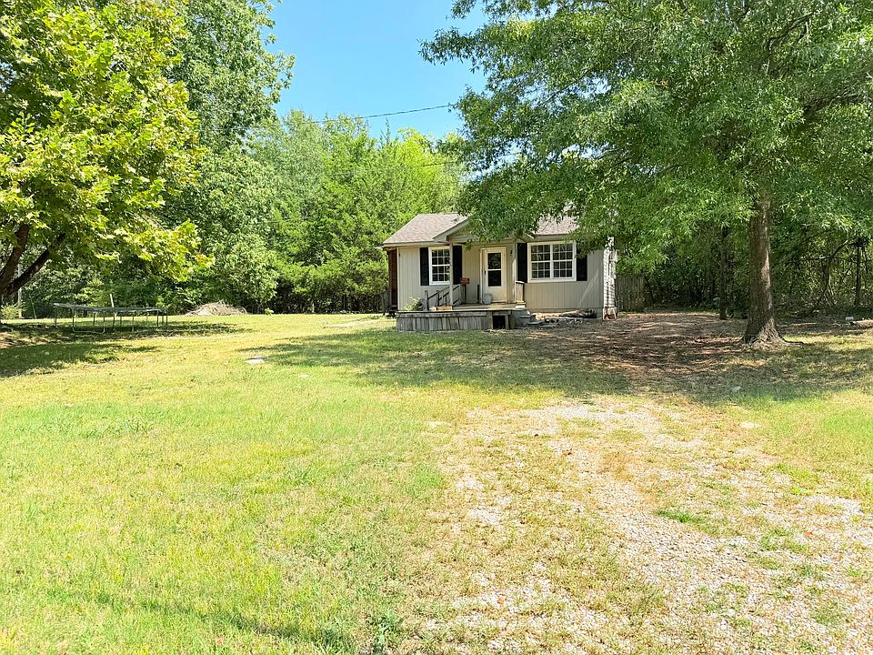 1st image of 2630 Walsh Rd