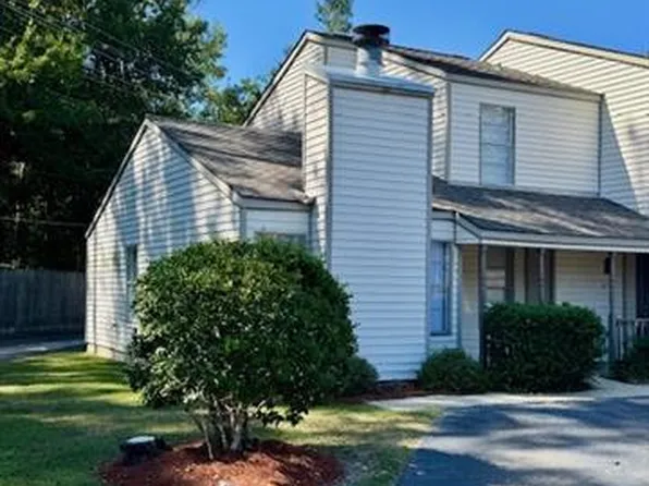 653 Cedarwood Dr, Saint Rose, LA 70471