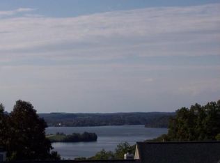 362 Southshore Dr, Greenback, TN 37742