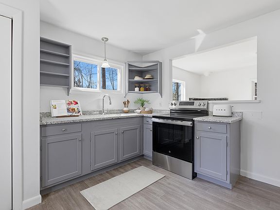 2nd image of 39 Pipeline Road