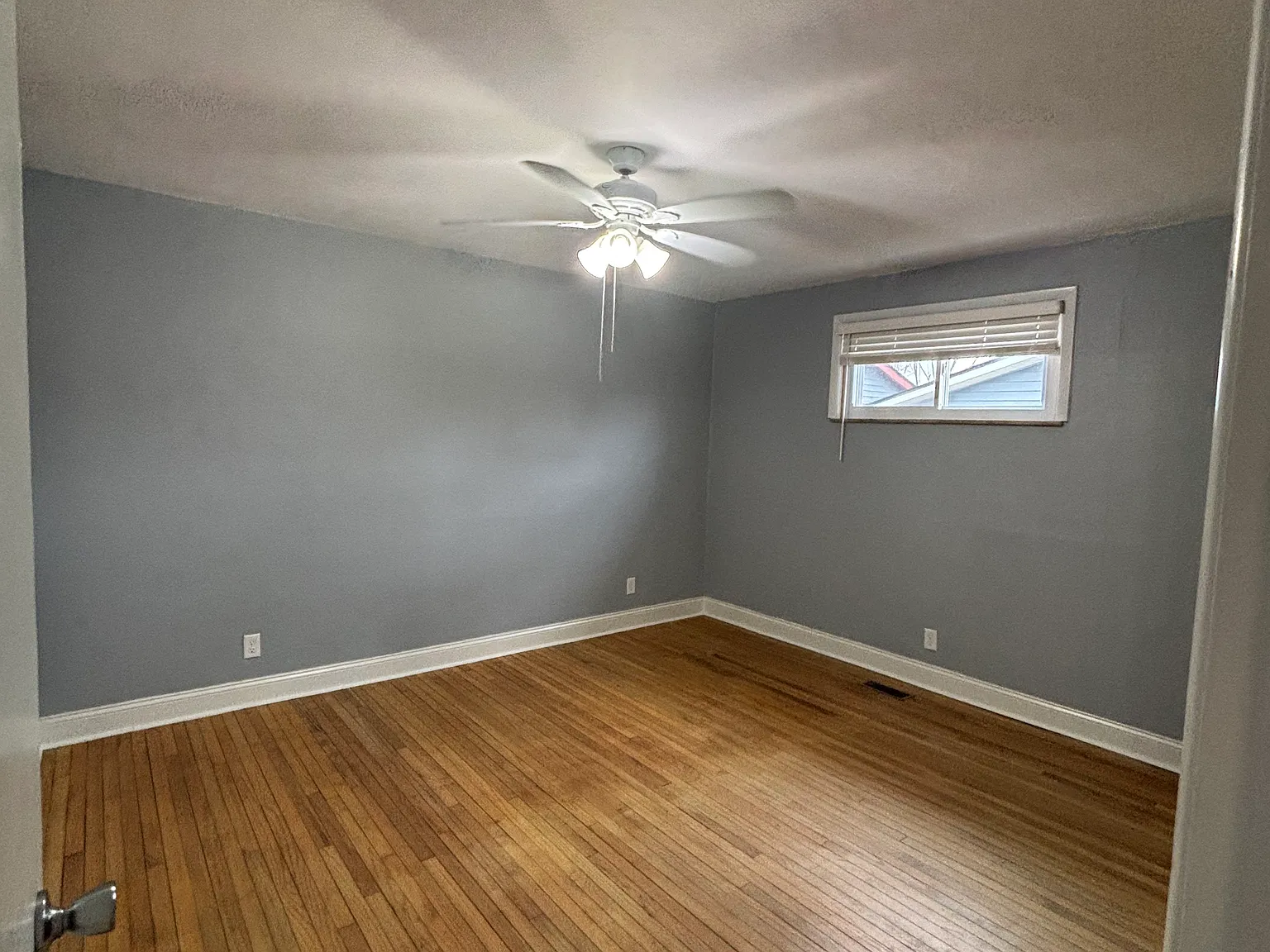 2 bed, 1000 sqft, $1,200 — Photo 3