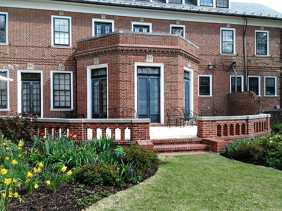 Lovely Family House...
