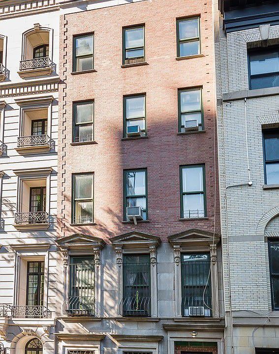 2nd image of 52 E 81st St